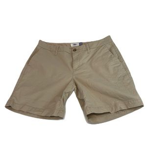 Old Navy Ulimate Slim Khaki Chino Shorts Flat Front size 6
